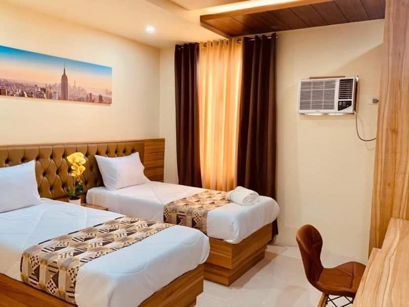Golden Suites General Santos City エクステリア 写真